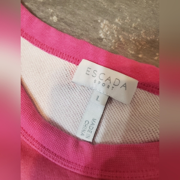 Escada Sport hearts printed sweater. 100% cotton. Rhinestones. Size L. - Picture 3 of 14